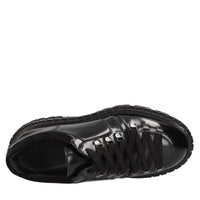 Stringate in pelle 