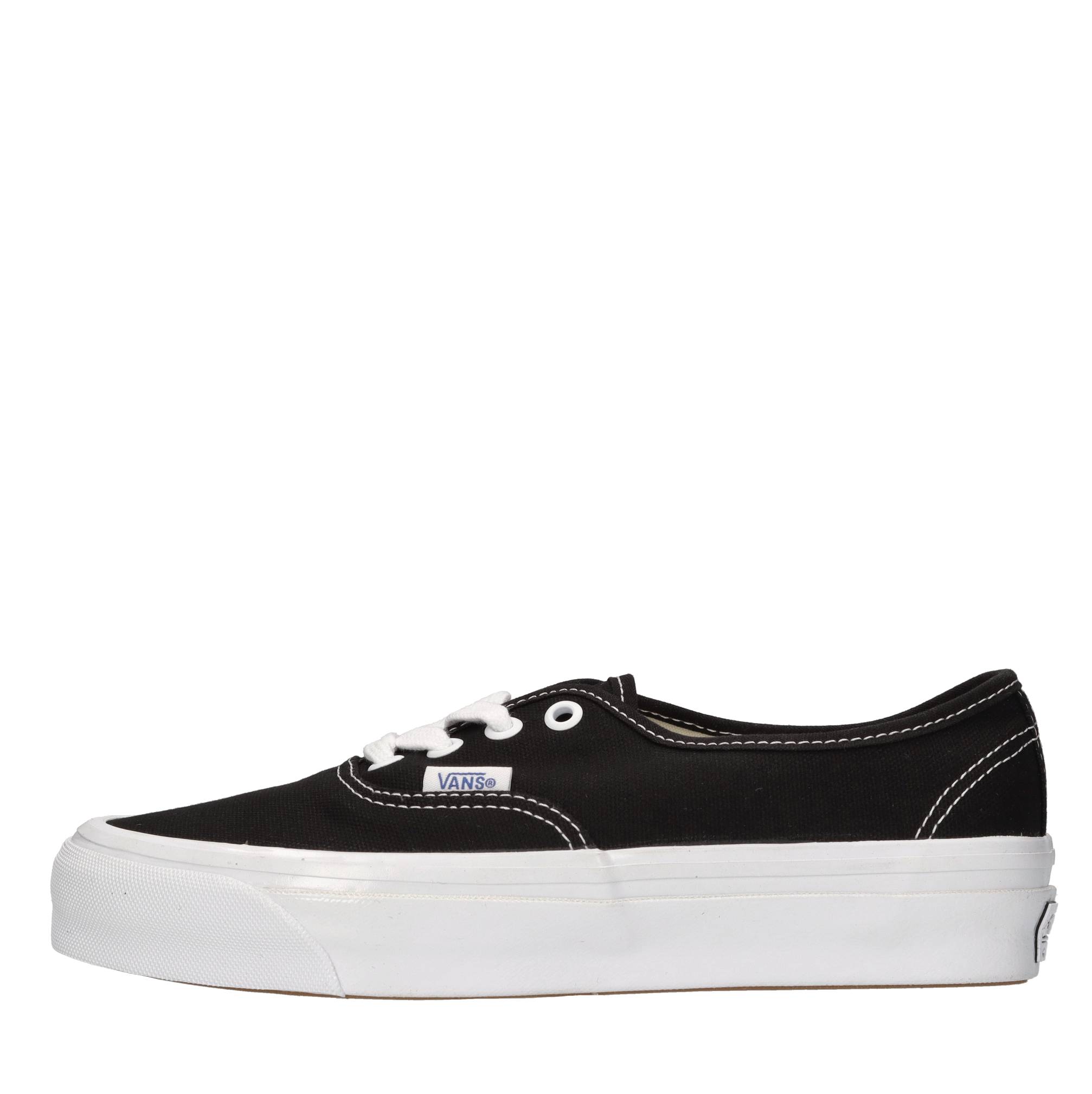 Sneakers in tessuto 