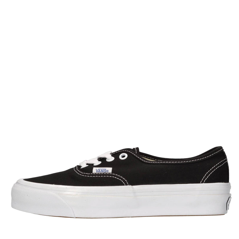 Sneakers in tessuto 