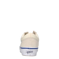 Sneakers in pelle e tessuto 