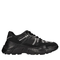 Sneakers in tessuto e altre materie 