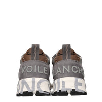 Sneakers in camoscio e tessuto 