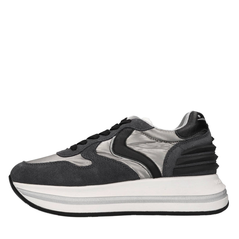 Sneakers in camoscio pelle e tessuto 