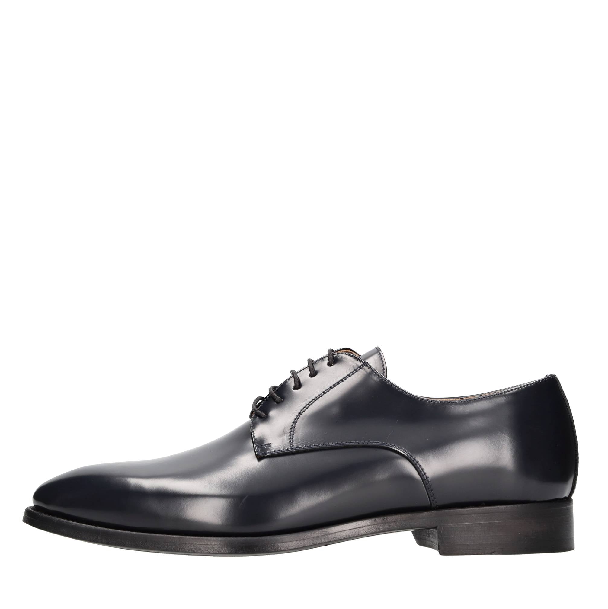 Stringate in pelle 