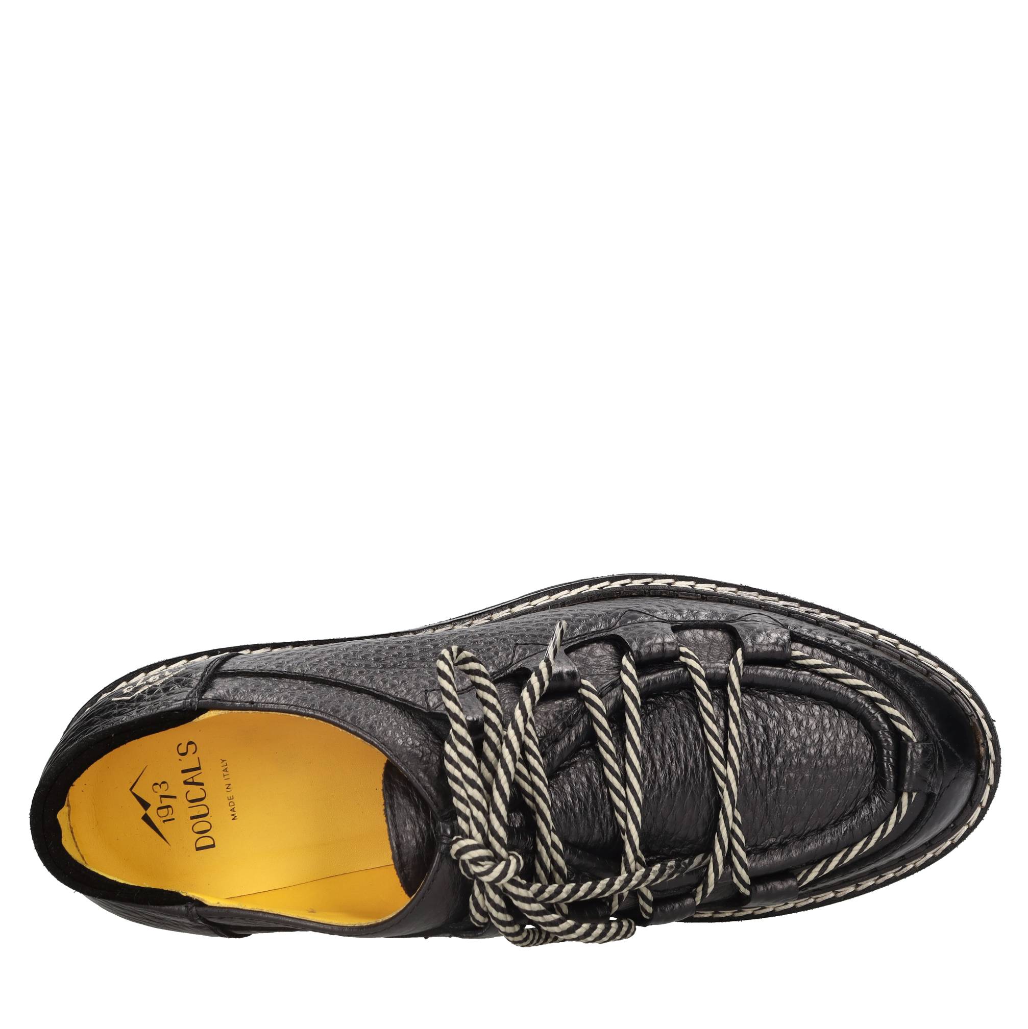 Stringate in pelle 