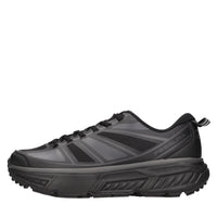 Sneakers modello in tessuto tecnico con inserti in gomma 