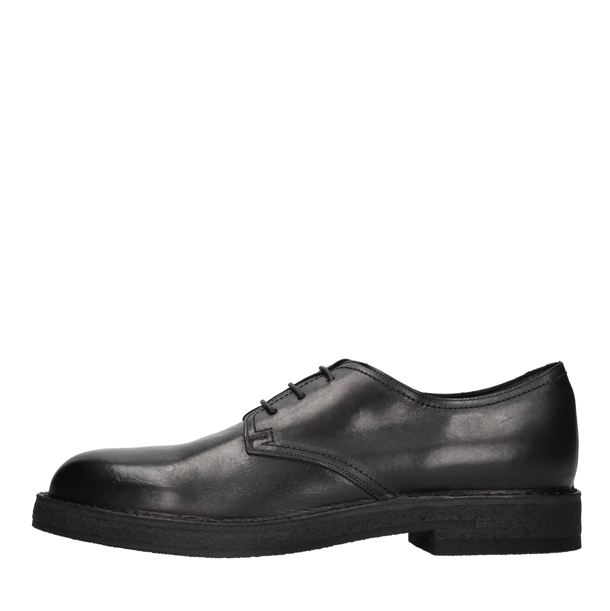 Stringate modello CARGOL in pelle 