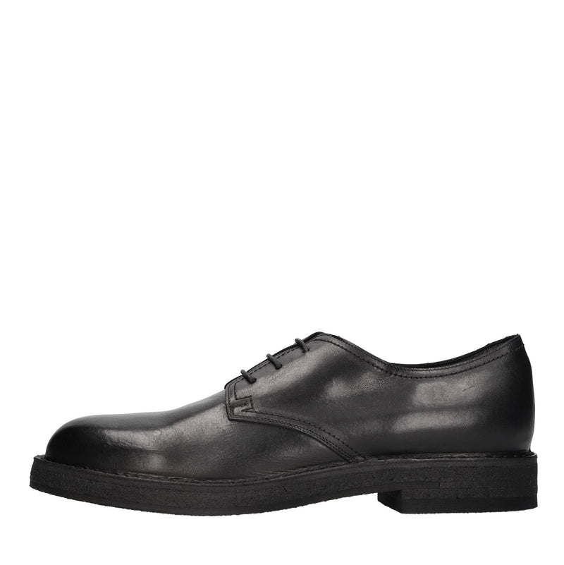 Stringate modello CARGOL in pelle 