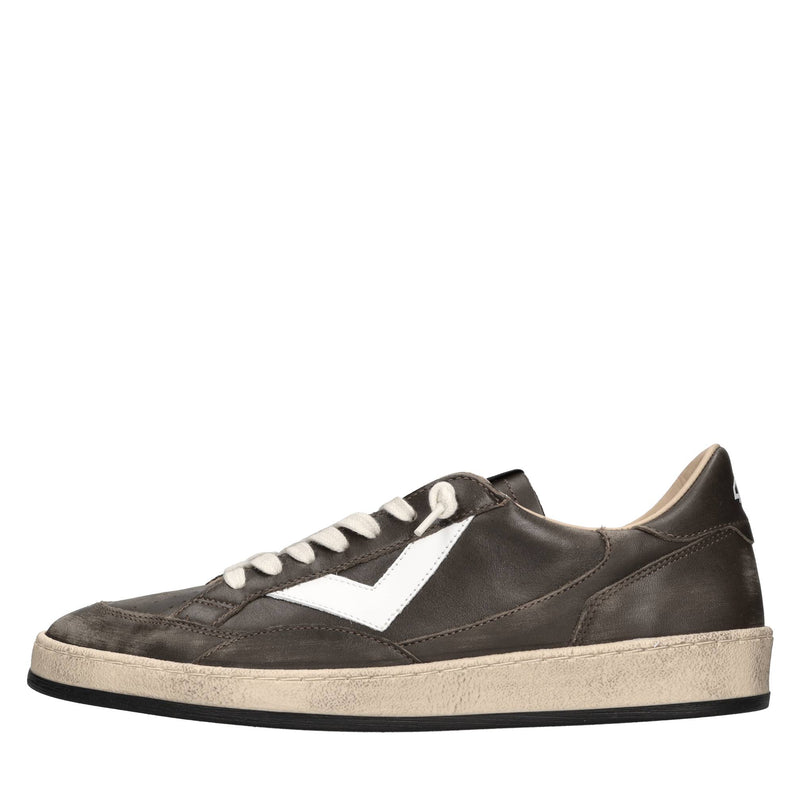Sneakers in pelle 