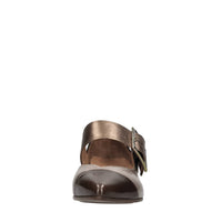Décolleté modello Hebas in pelle 
