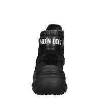 Sneakers in camoscio e tessuto 