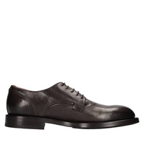 Stringate in pelle 