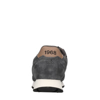 Sneakers in camoscio e tessuto 
