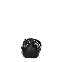 Ballerine in pelle con borchie 