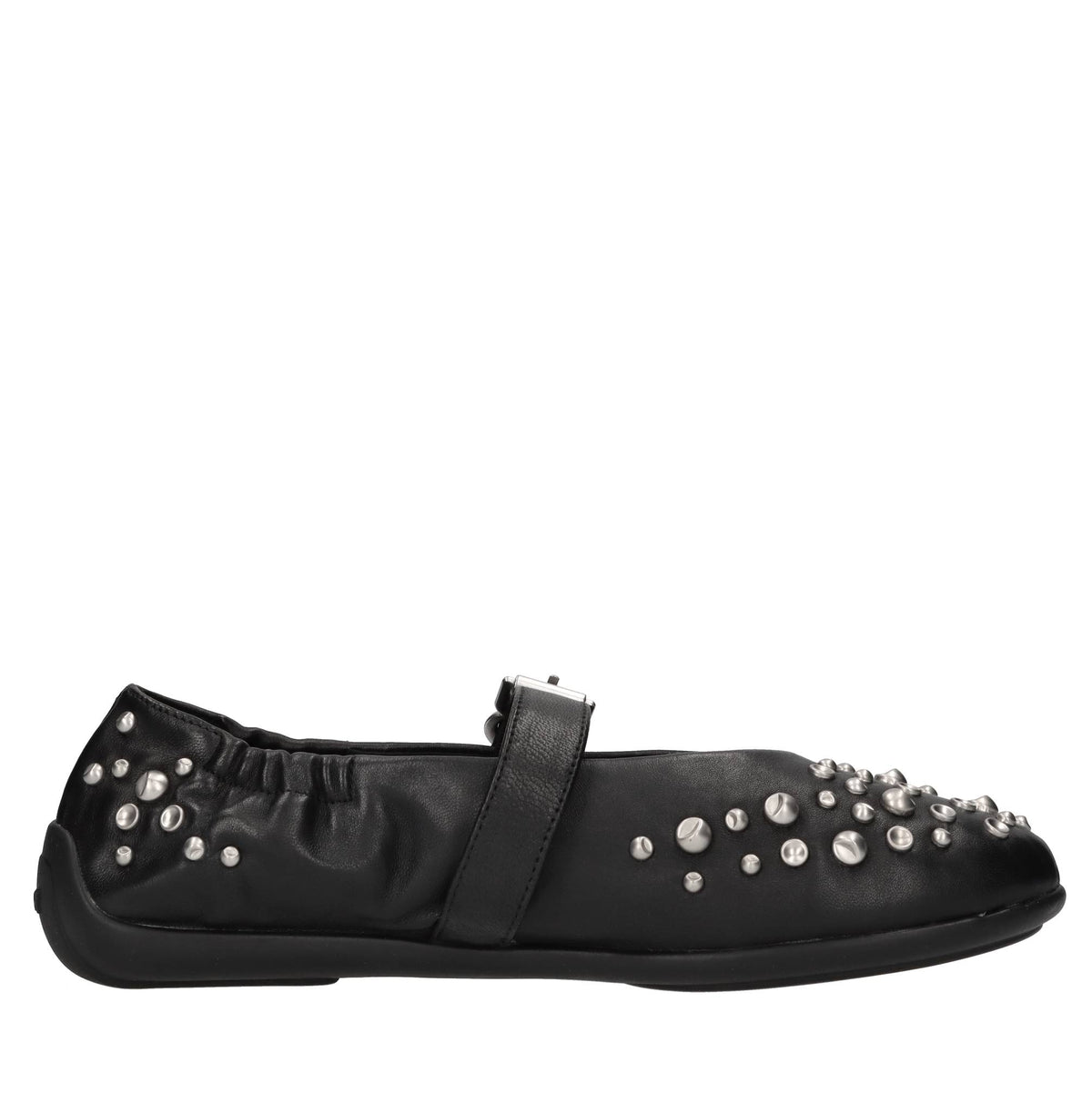 Ballerine in pelle con borchie 