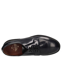 Stringate in pelle 