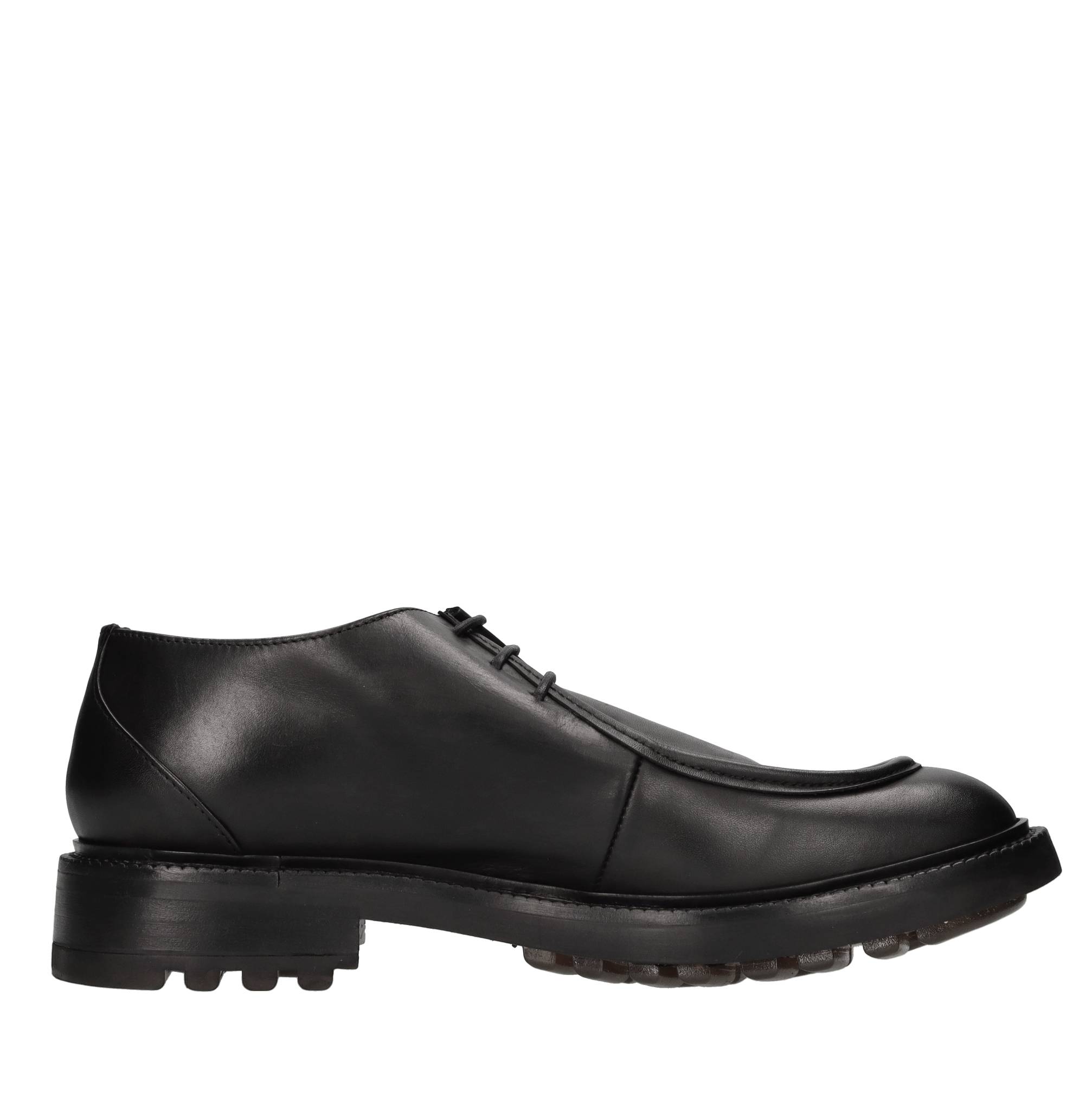 Stringate in pelle 