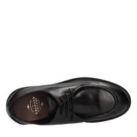Stringate in pelle 