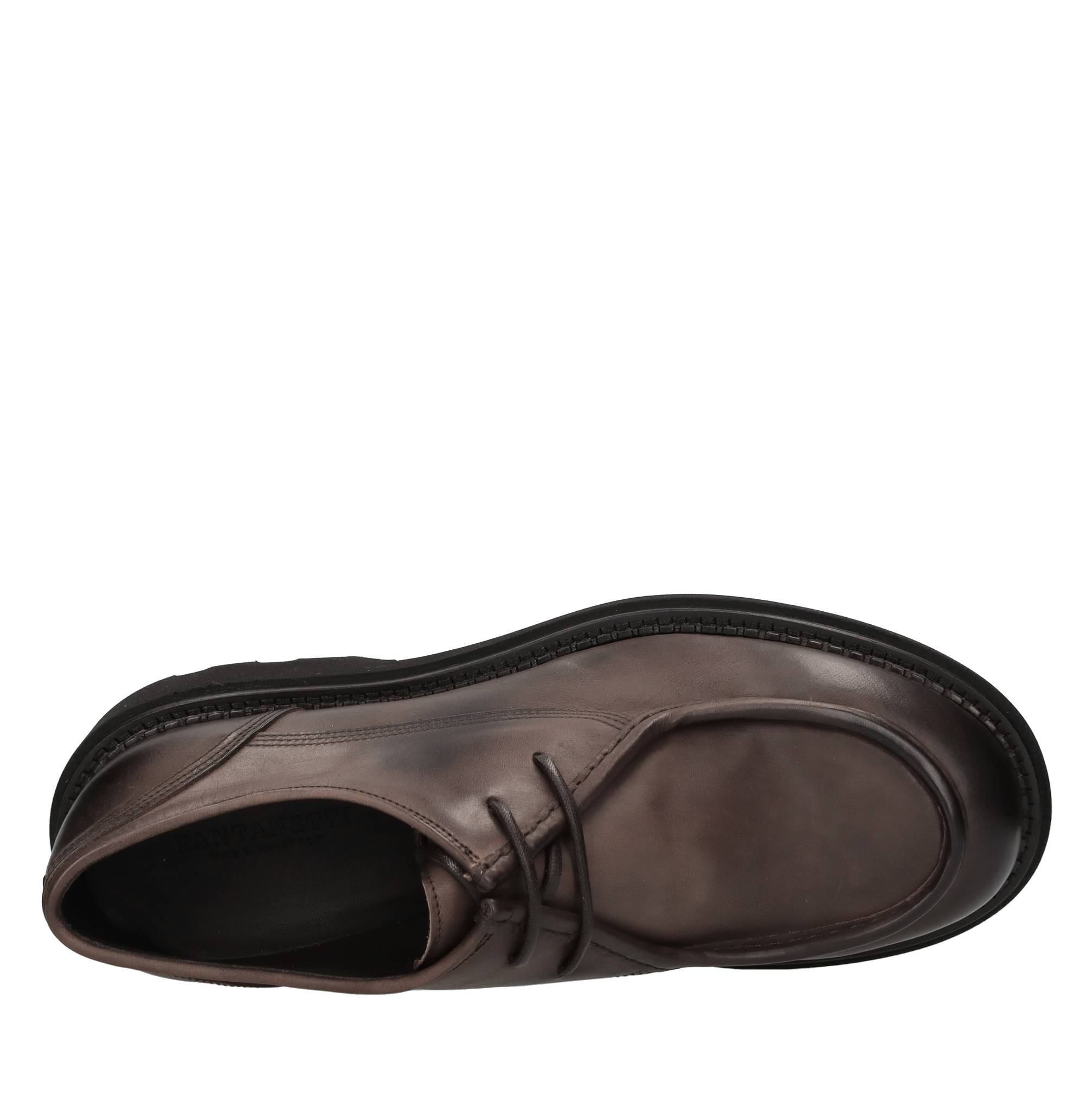 Stringate in pelle 
