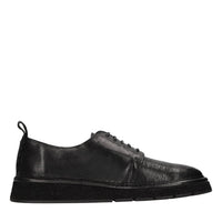 Stringate in pelle 
