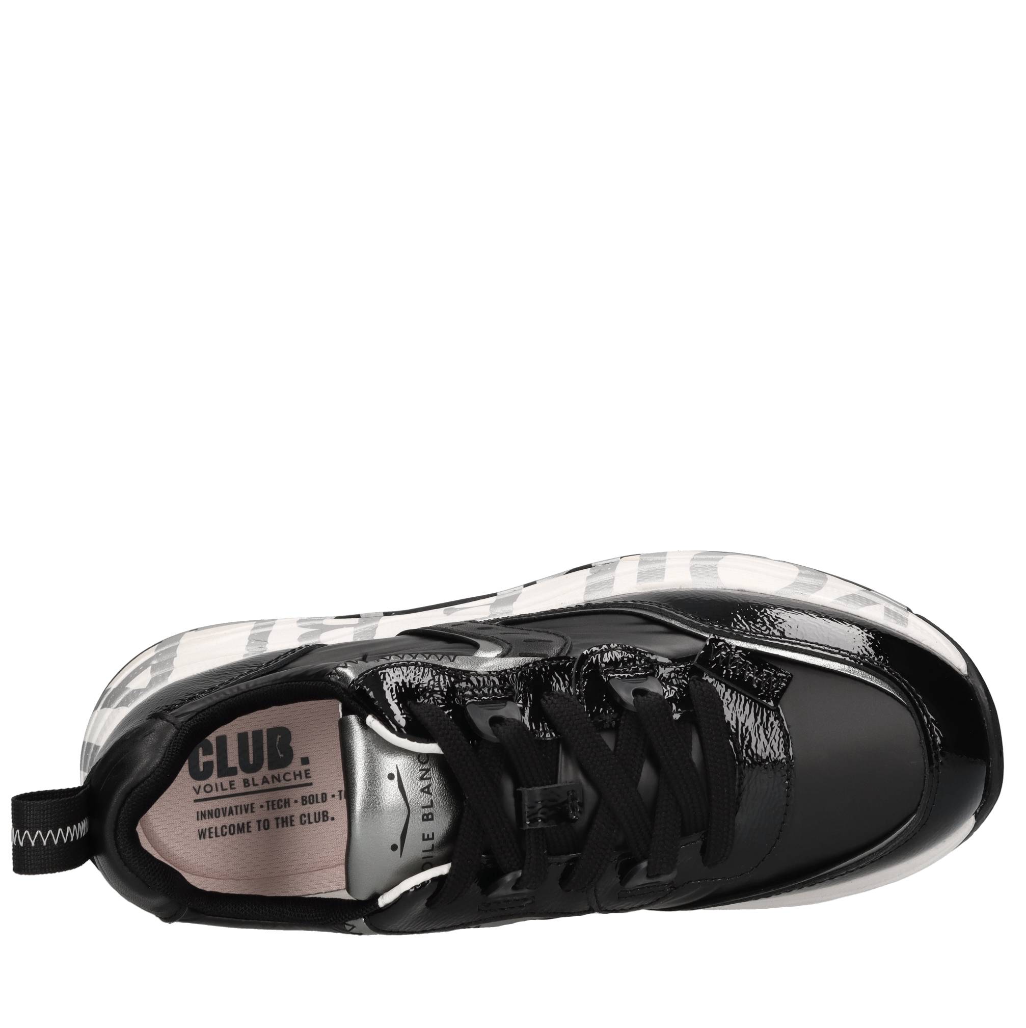 Sneakers in vernice e tessuto tecnico 