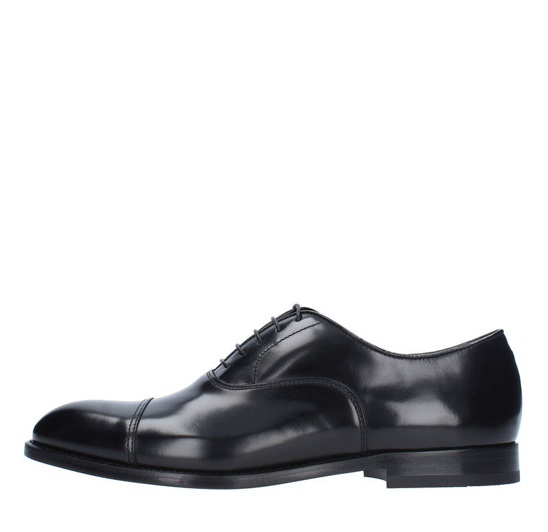 Stringate in pelle 