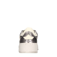 Sneakers modello STARLIGHT in pelle 