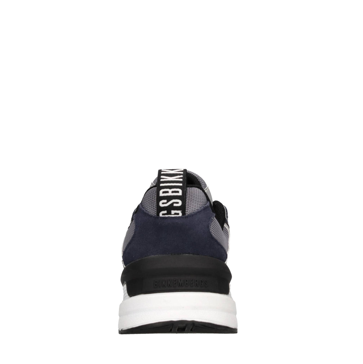 Sneakers in camoscio, ecopelle e tessuto 