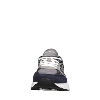 Sneakers in camoscio, ecopelle e tessuto 
