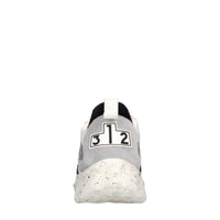 Sneakers in multimateriale 