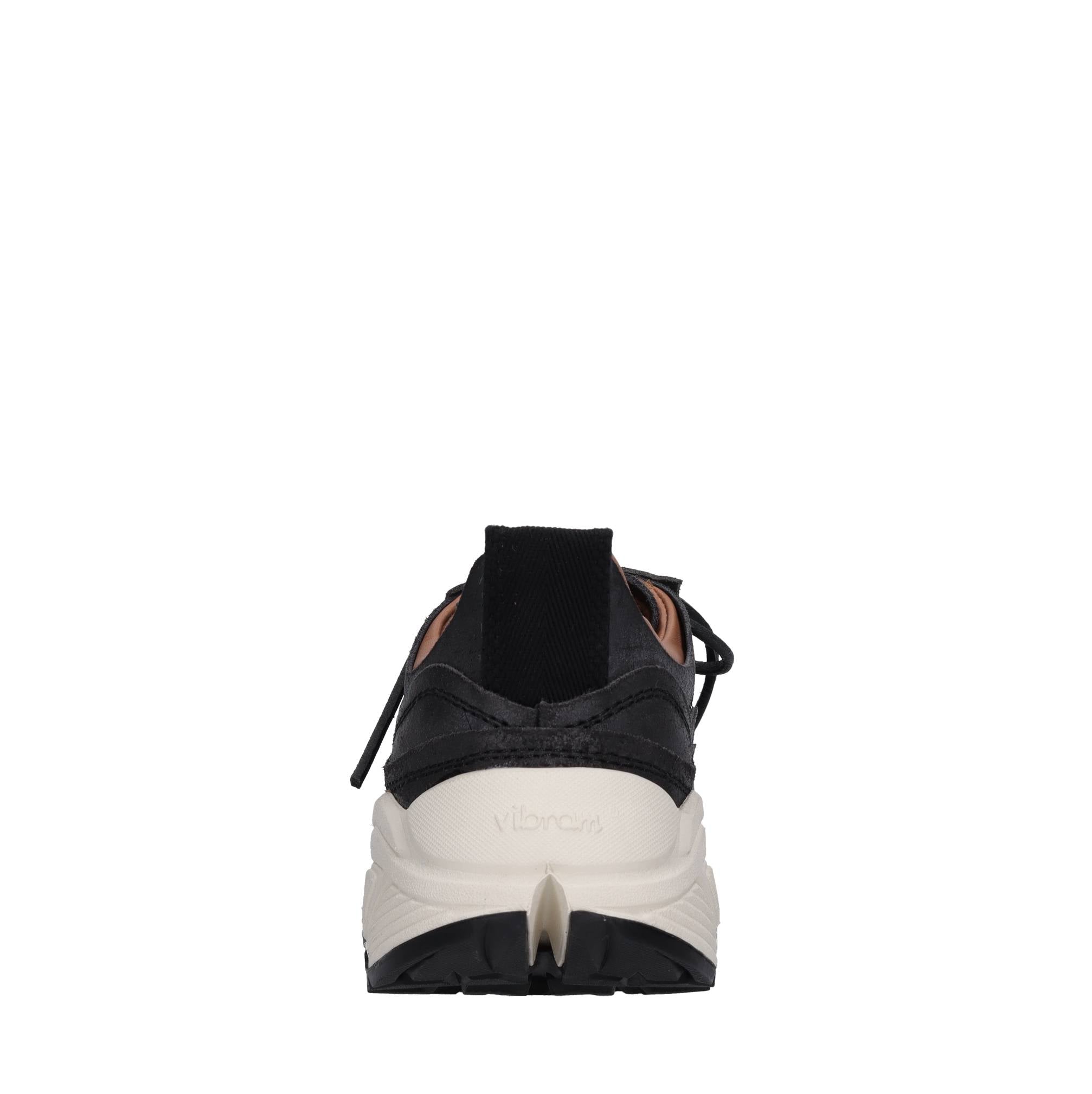 Sneakers in pelle 
