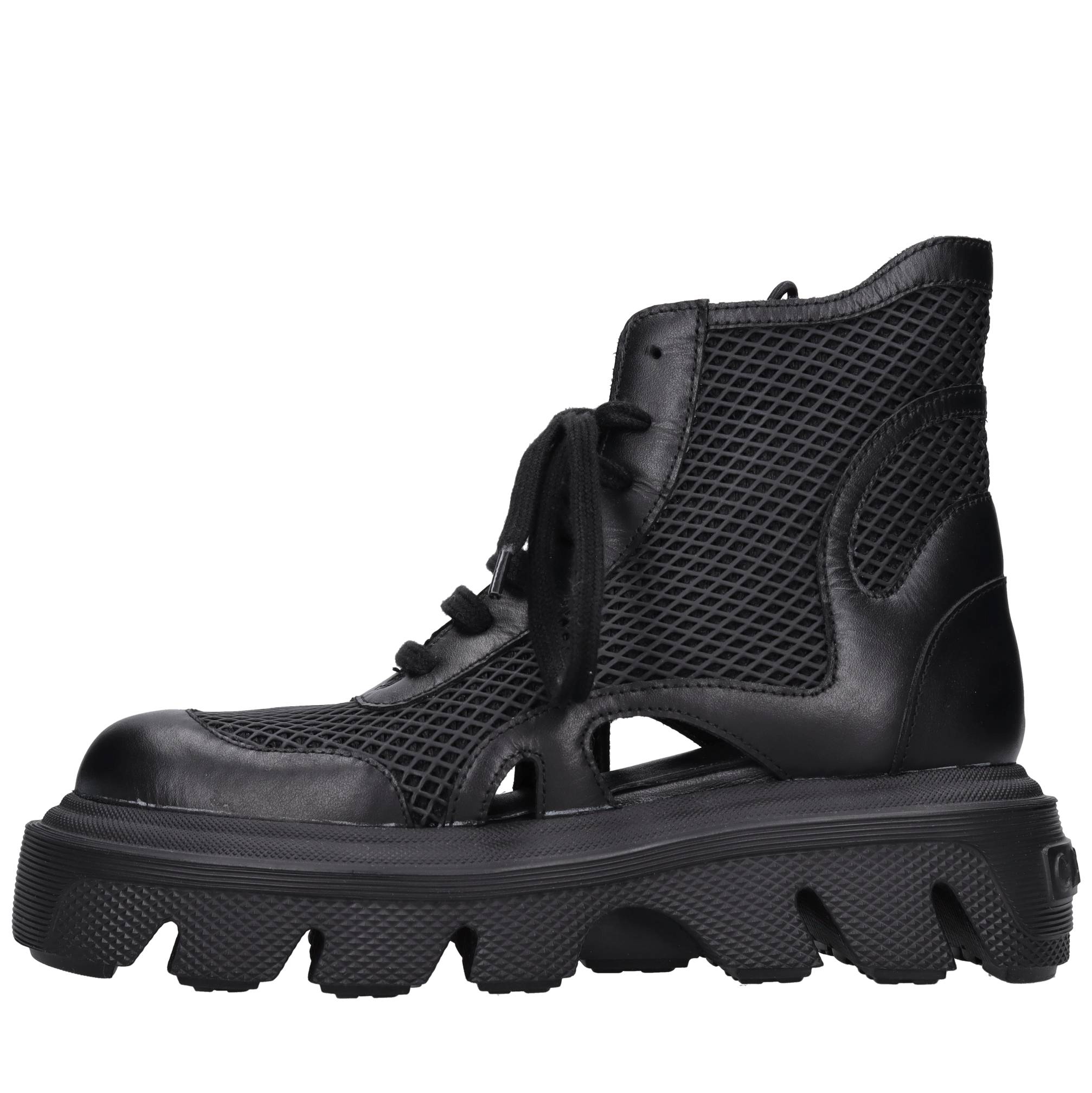 Sneakers in pelle e tessuto 