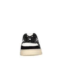 Sneakers in pelle 