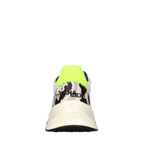 Sneakers in multimateriale 