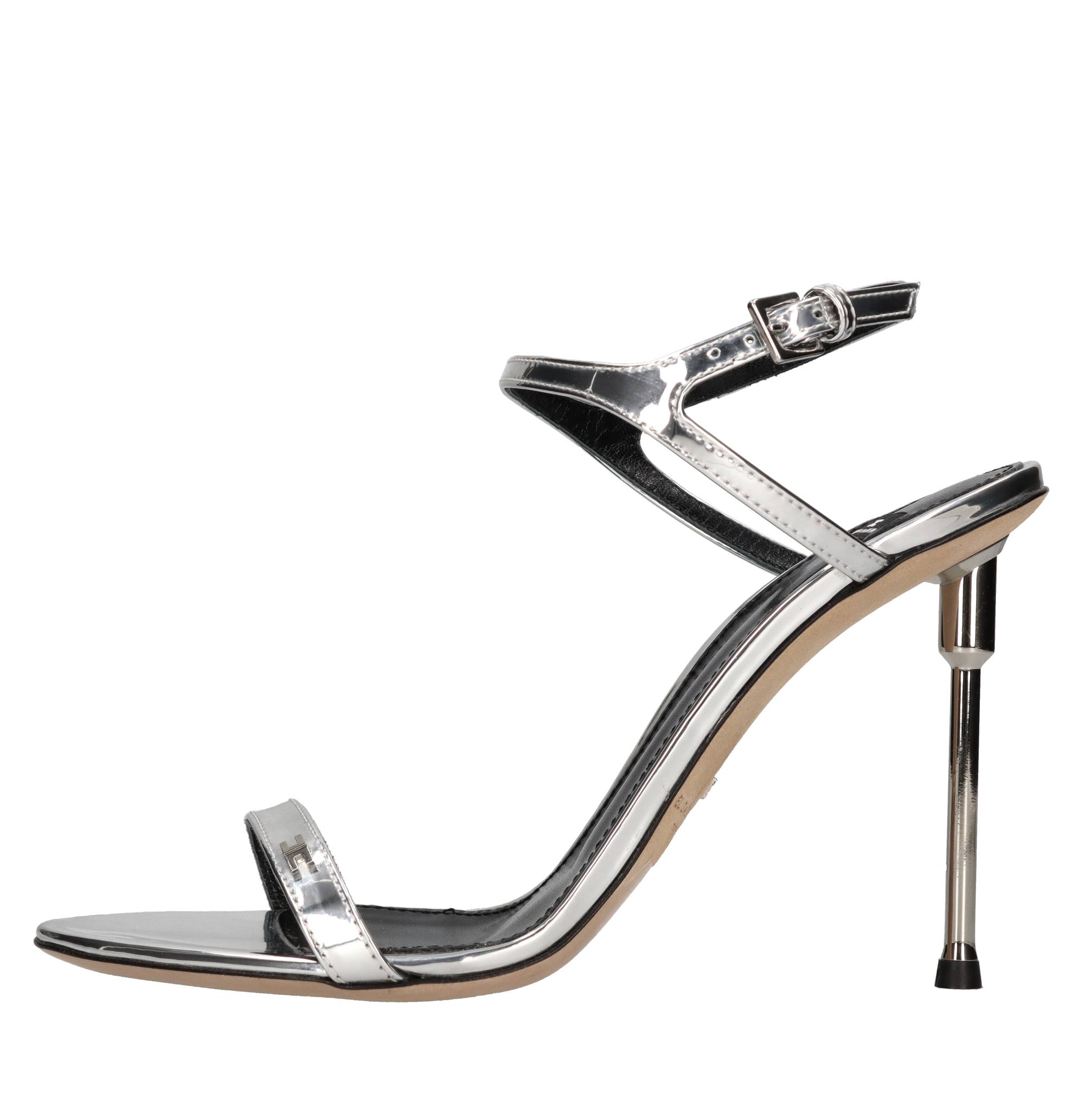 Sandali in pelle ed ecopelle 