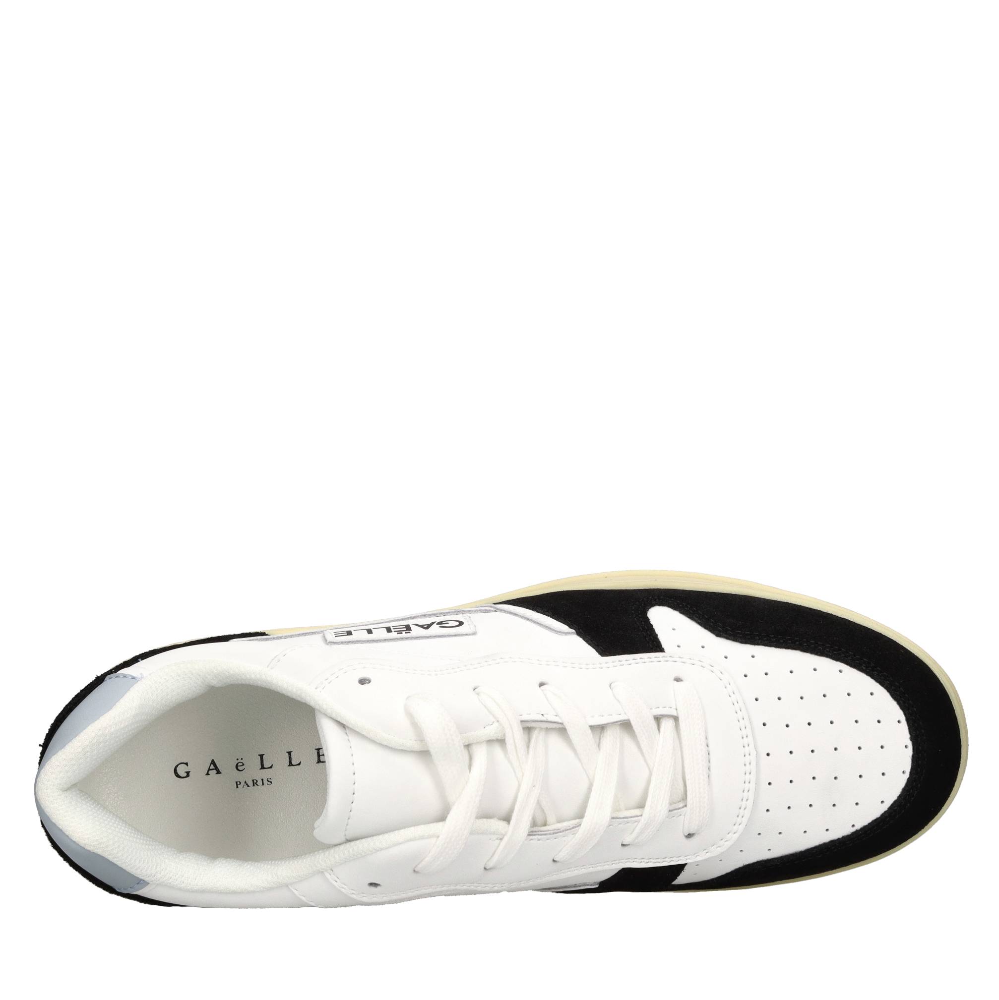 Sneakers in pelle e tessuto 