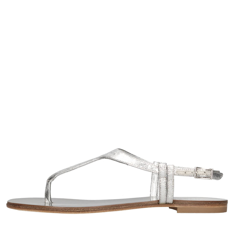 Sandali flat in pelle 