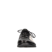 Stringate in pelle 