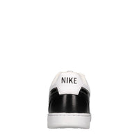 Sneakers in ecopelle e tessuto 