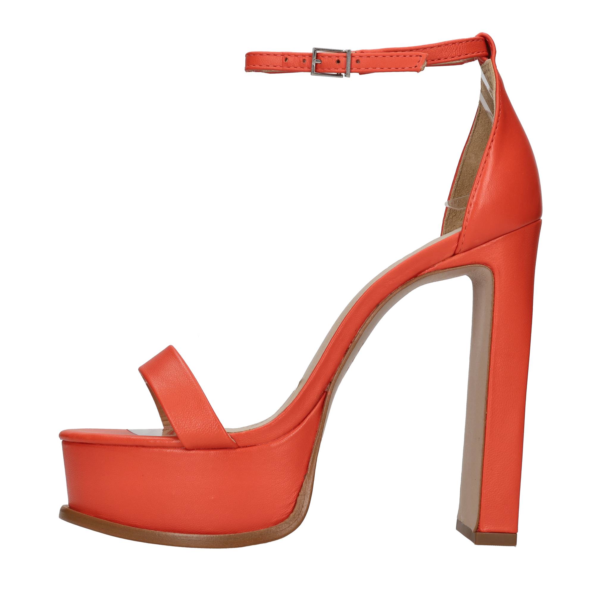 Sandali in pelle 