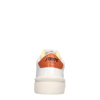 Sneakers in pelle e tessuto 