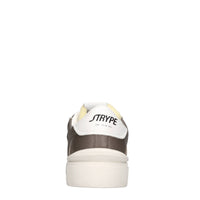 Sneakers in pelle e tessuto 