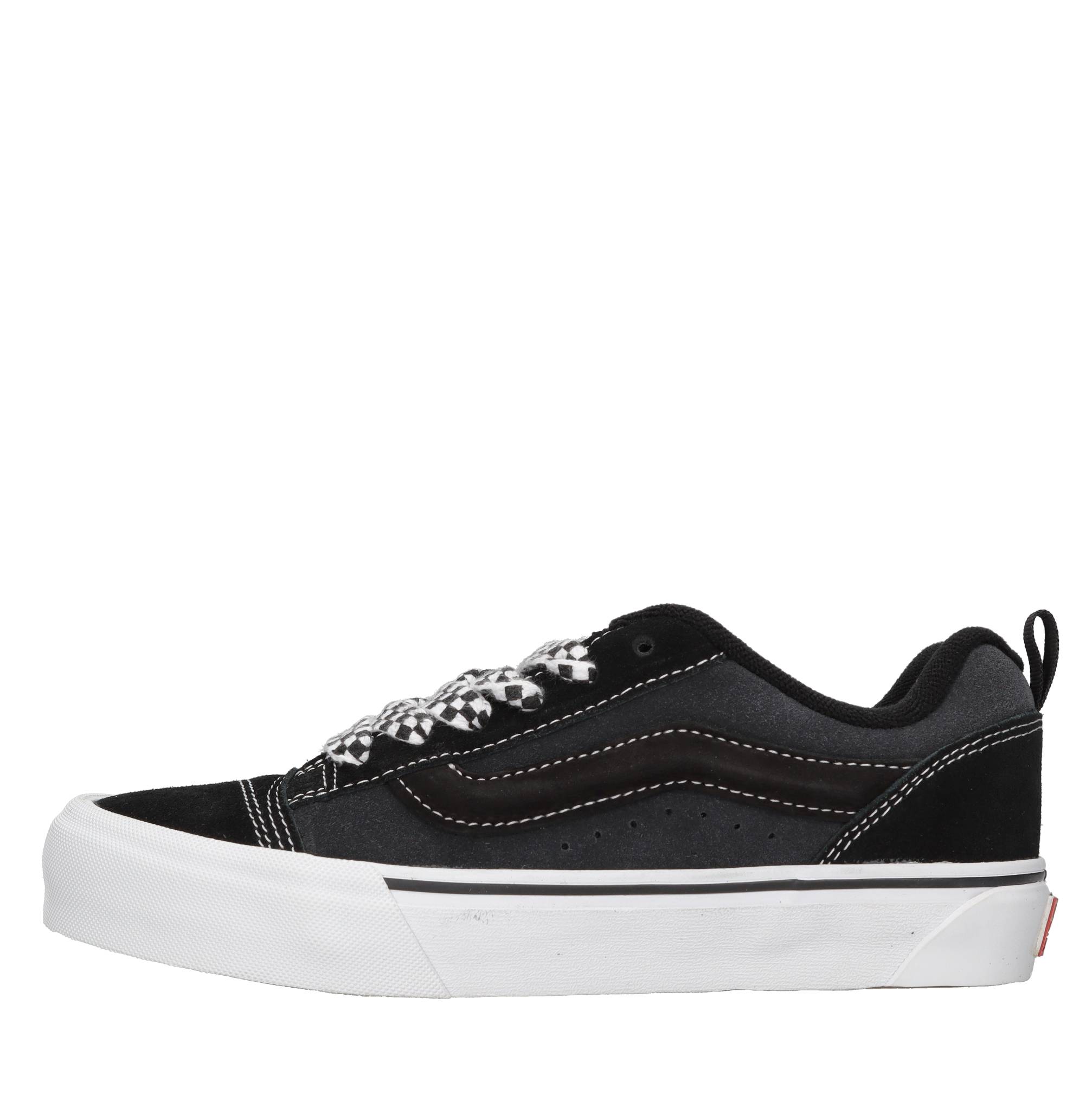 Sneakers modello KNU SKOOL in tessuto 