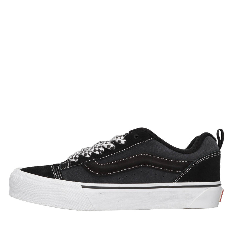 Sneakers modello KNU SKOOL in tessuto 