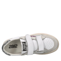 Sneakers in pelle camoscio e glitter 