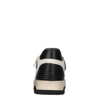 Sneakers in pelle 