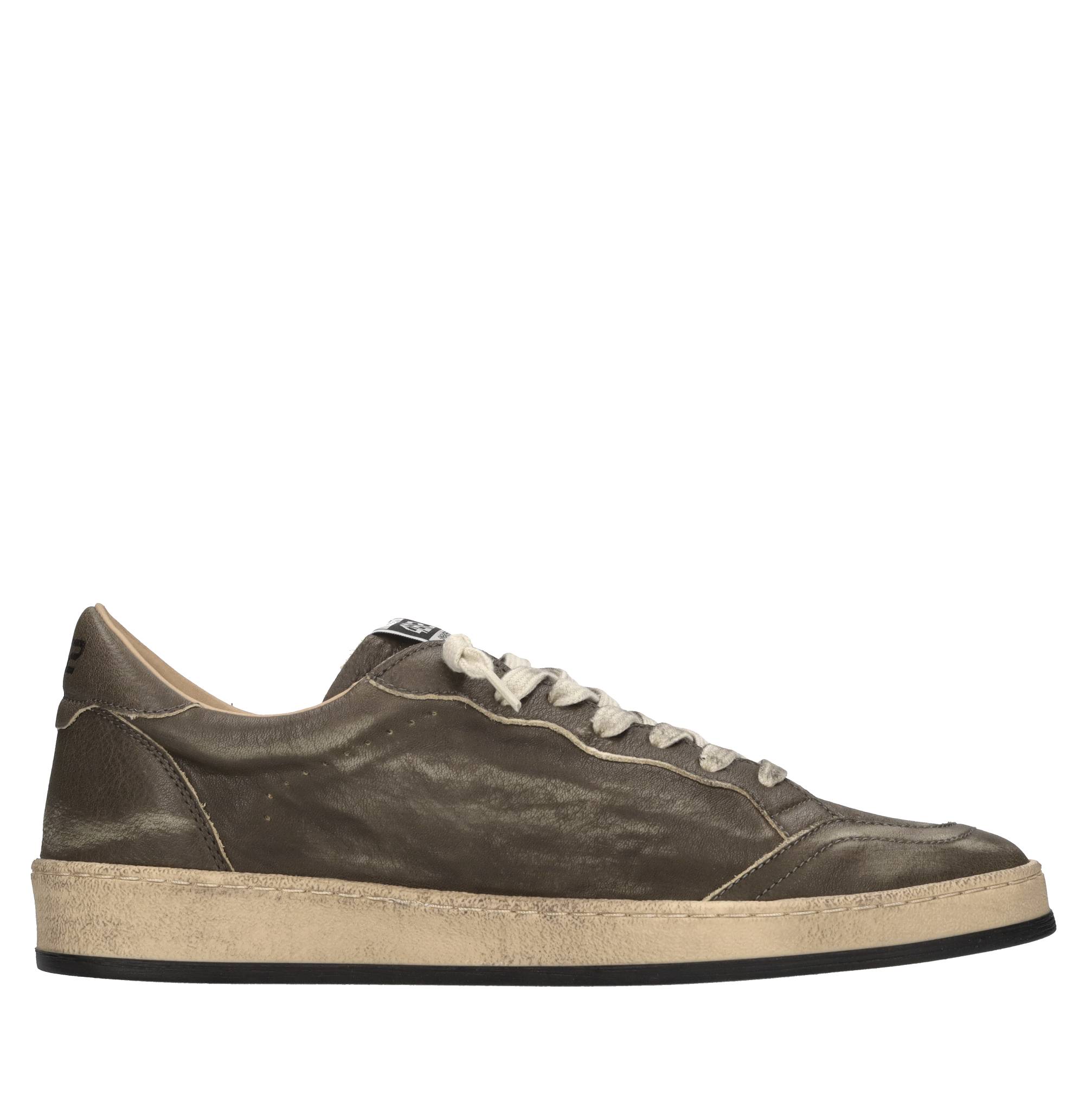 Sneakers in pelle 