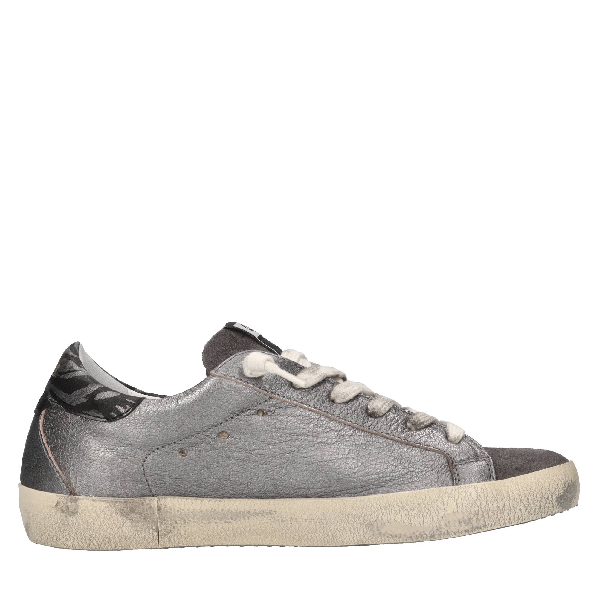 Sneakers in pelle 