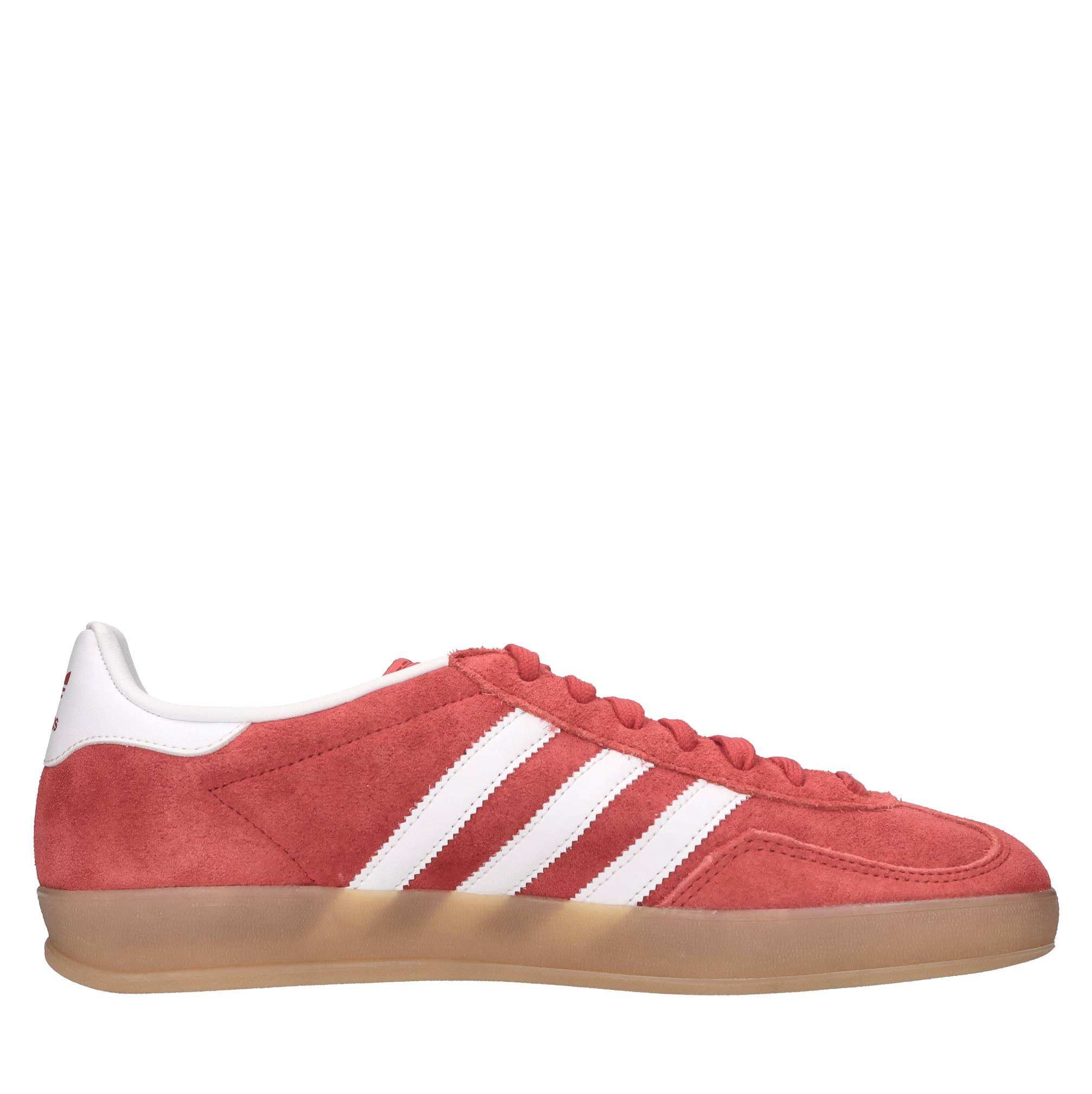 Sneakers in camoscio ed ecopelle 