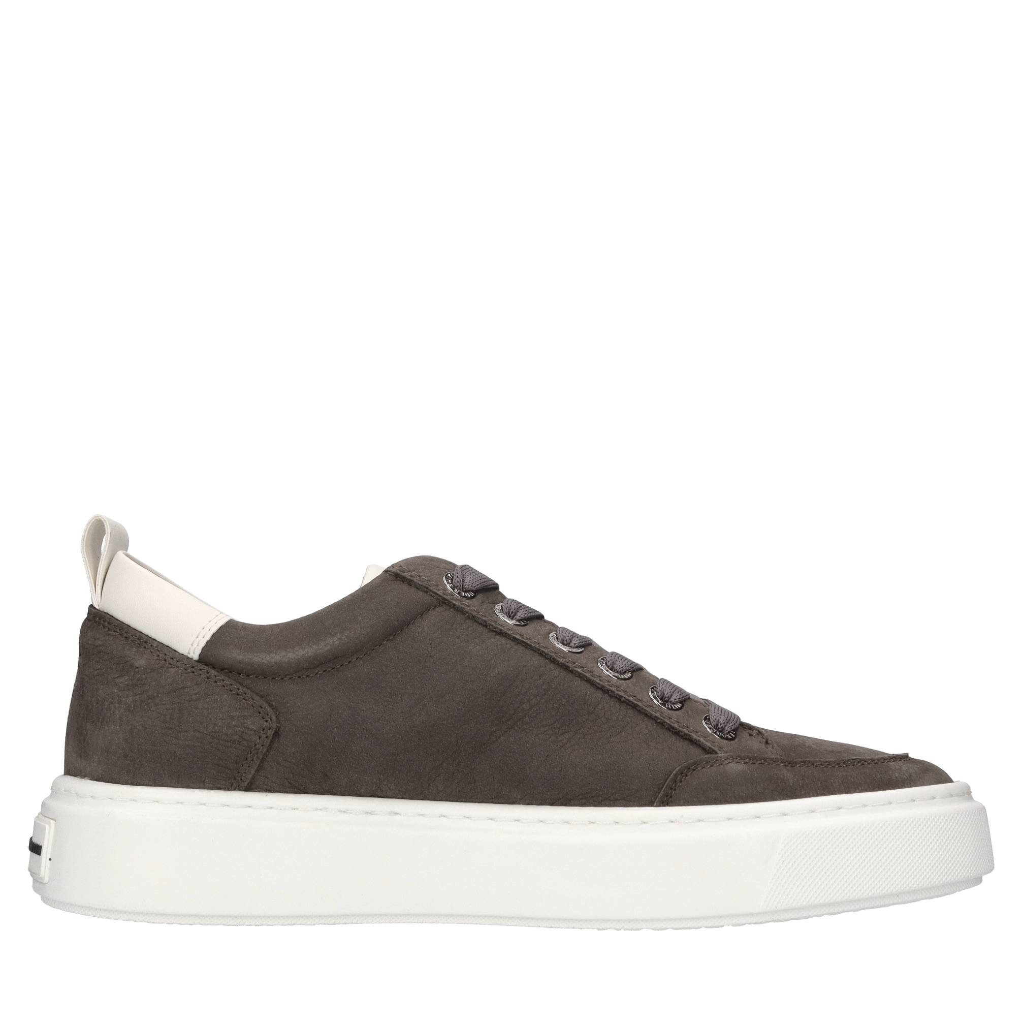 Sneakers in pelle ed ecopelle 